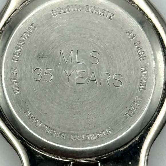 Vintage Bulova 90’s Ladies Round Silver Black tones Watch Working main image 7